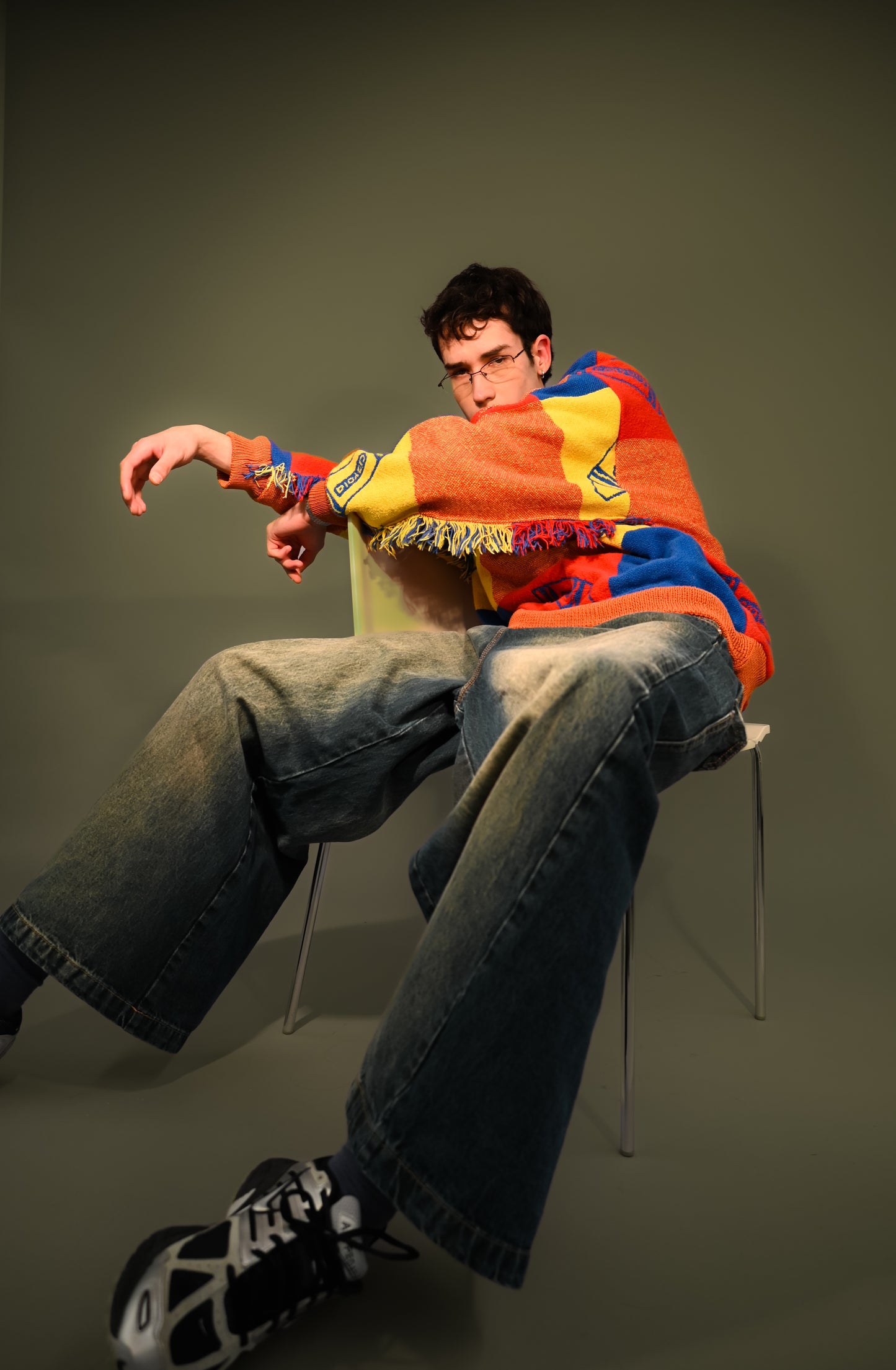 Crayola Tapestry Sweatshirt SIZE M/L