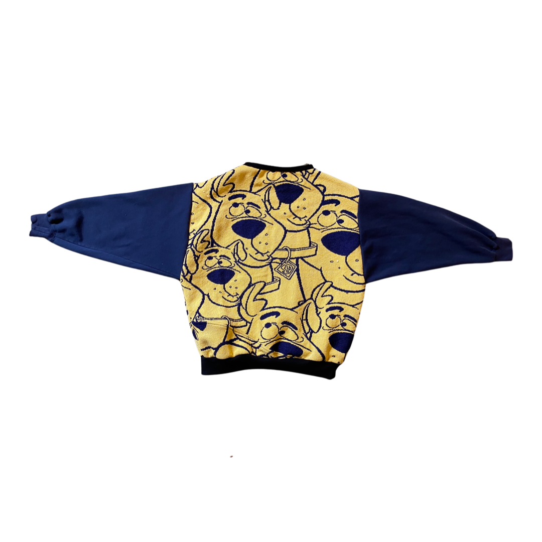 Scooby Tapestry Sweatshirt SIZE MEDIUM (no fringe)